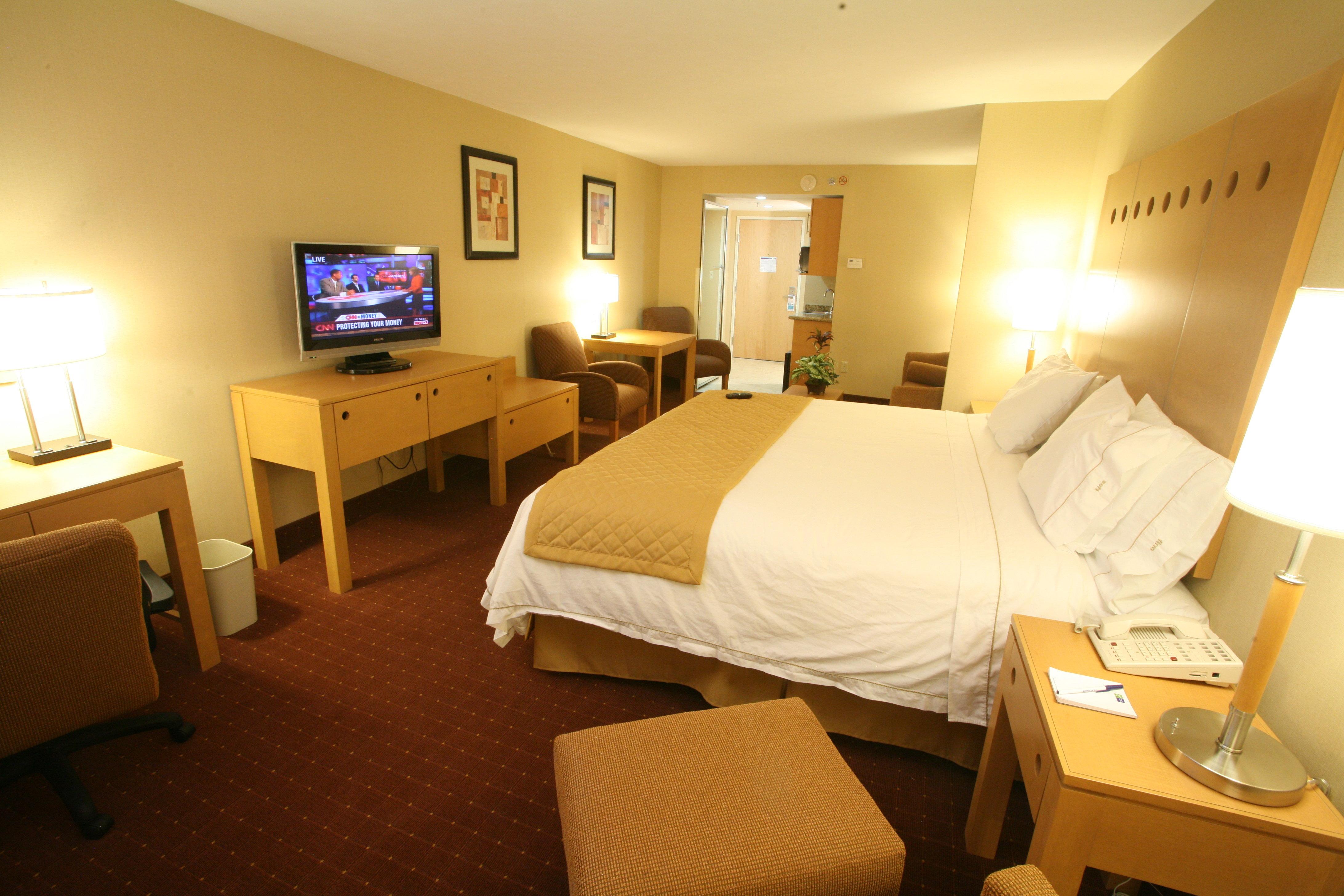 Holiday Inn Express Saltillo Zona Aeropuerto By Ihg מראה חיצוני תמונה