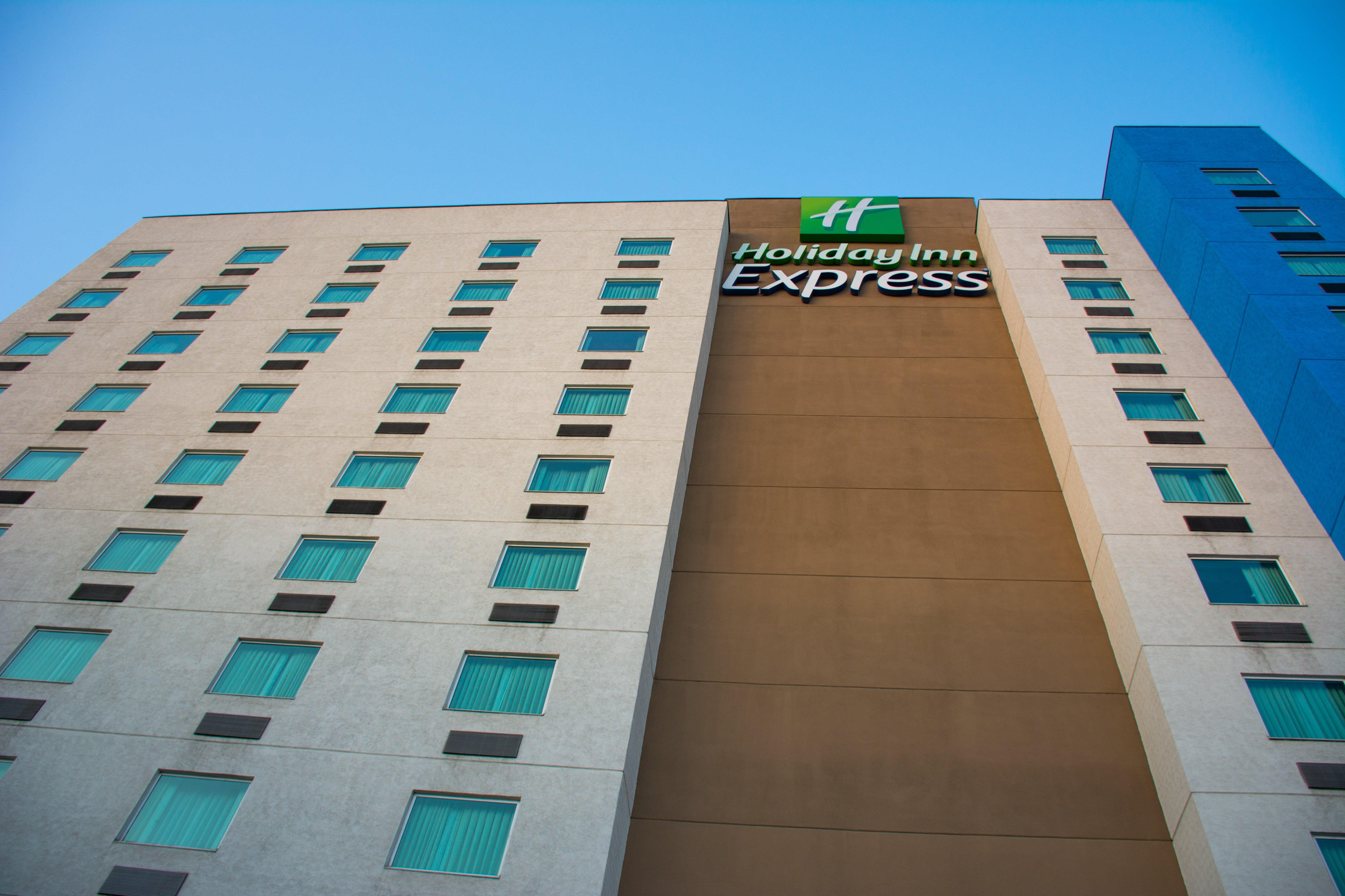 Holiday Inn Express Saltillo Zona Aeropuerto By Ihg מראה חיצוני תמונה