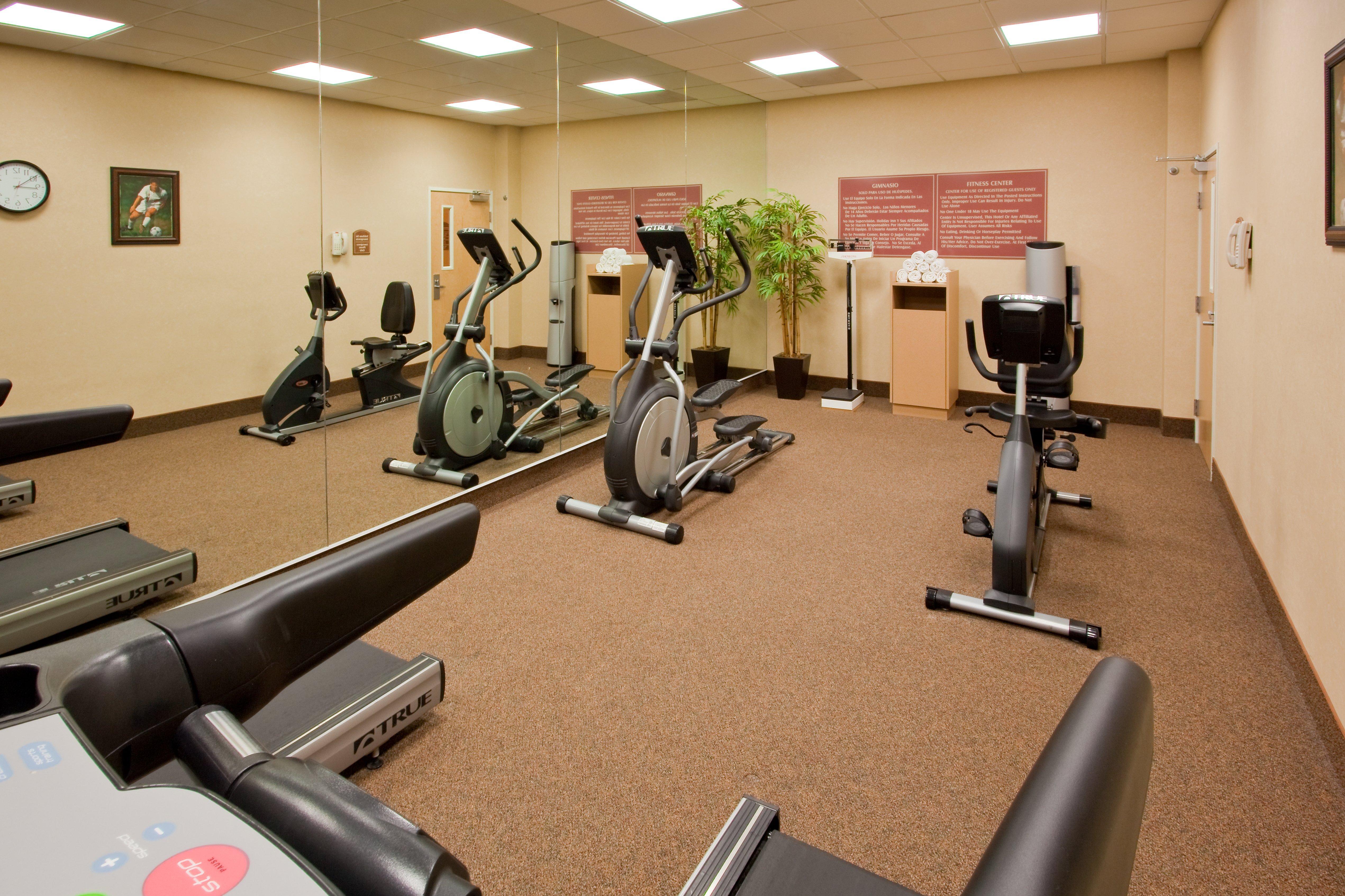 Holiday Inn Express Saltillo Zona Aeropuerto By Ihg מראה חיצוני תמונה
