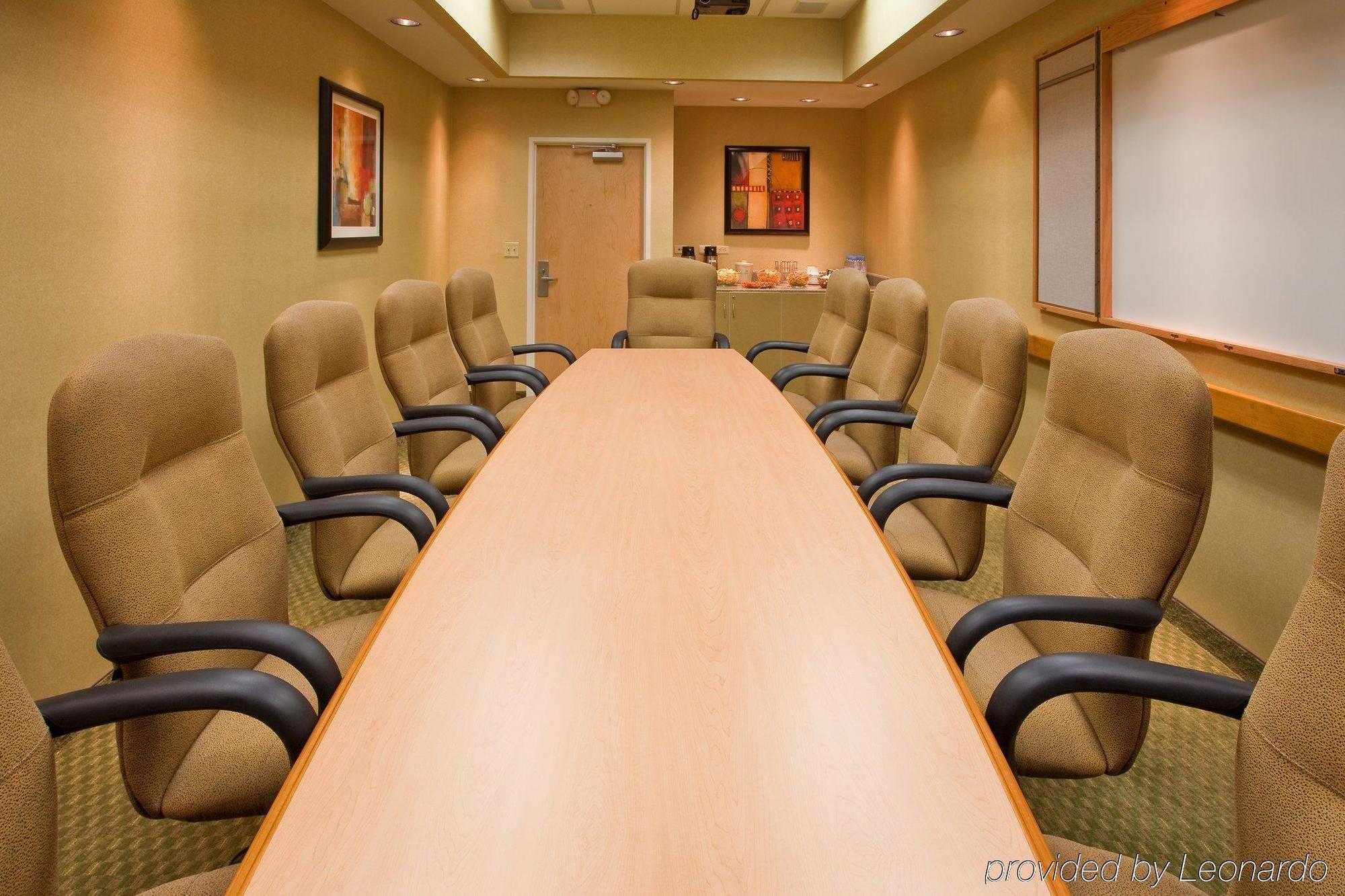 Holiday Inn Express Saltillo Zona Aeropuerto By Ihg מראה חיצוני תמונה