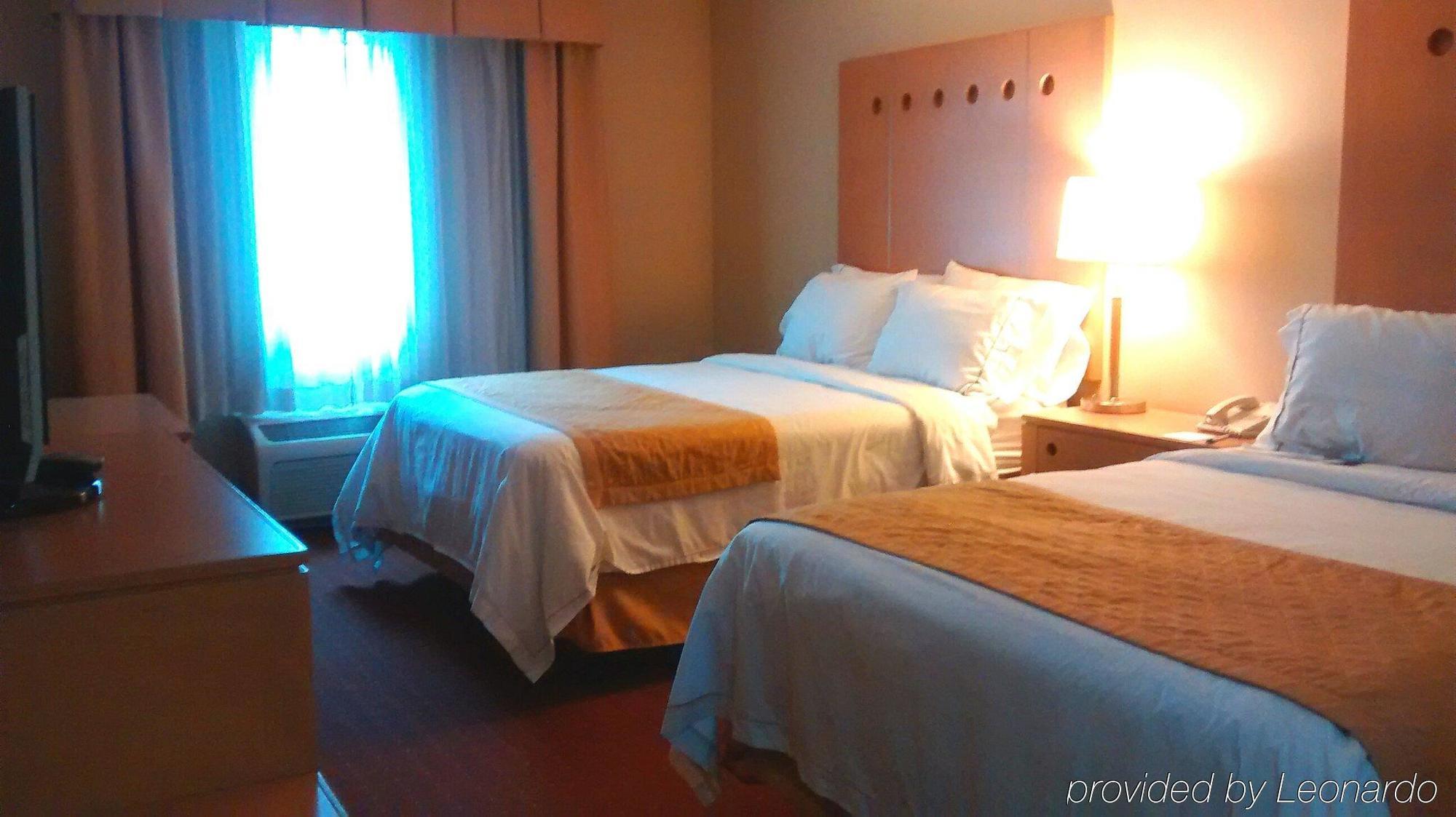 Holiday Inn Express Saltillo Zona Aeropuerto By Ihg מראה חיצוני תמונה