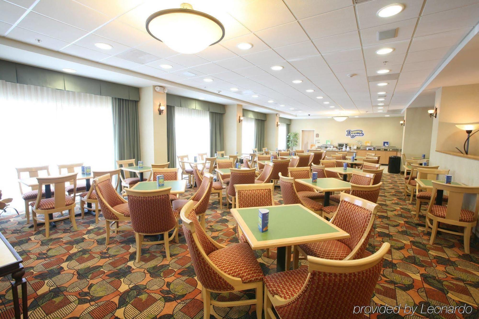 Holiday Inn Express Saltillo Zona Aeropuerto By Ihg מראה חיצוני תמונה